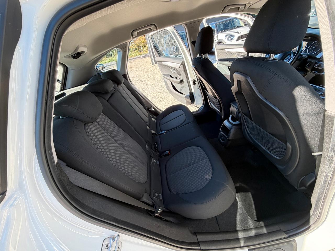 Bmw 218i Tourer 135 cv 14.565 km unico proprietario