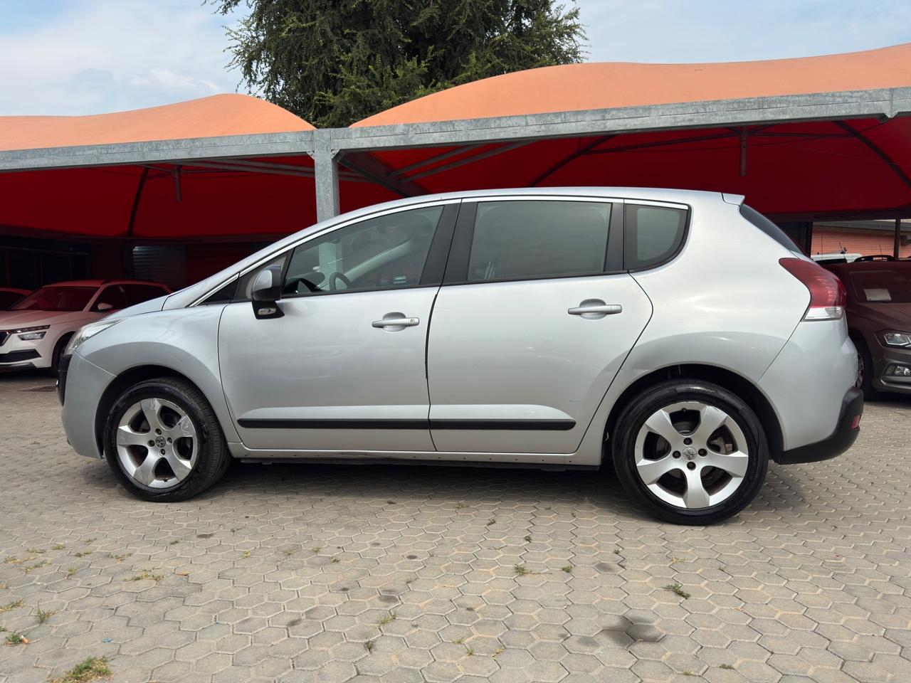 Peugeot 3008 ADATTA A NEOPATENTATI 1.6 VTi 120CV GPL Premium