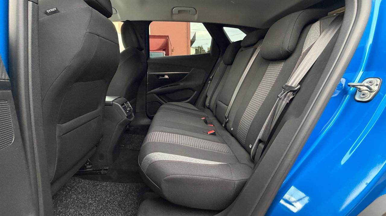 PEUGEOT 3008 1.5 BLUEHDI ACTIVE BUSINESS 131CV - FULL LED, VIRTUAL COCKPIT, NEOPATENTATI