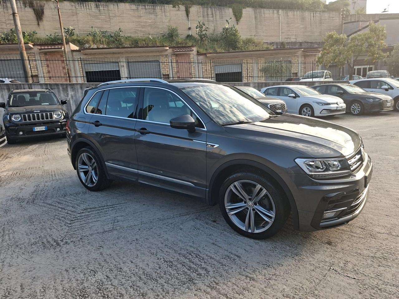 Volkswagen Tiguan 2.0 BiTDI SCR 4MOTION Advanced R-Line BMT