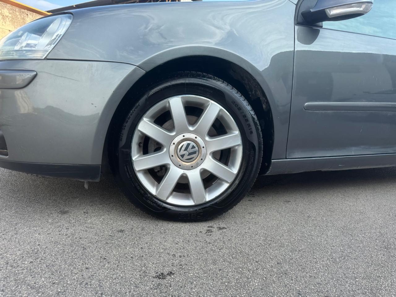 Volkswagen Golf 2.0 16V TDI 5p. Sportline
