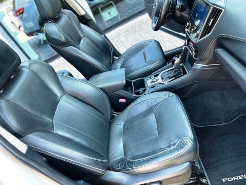 Subaru Forester 2.0 e-Boxer MHEV CVT Lineartronic Premium - Unico propietario -