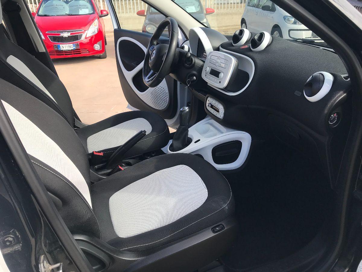 SMART Forfour 70 1.0 Passion