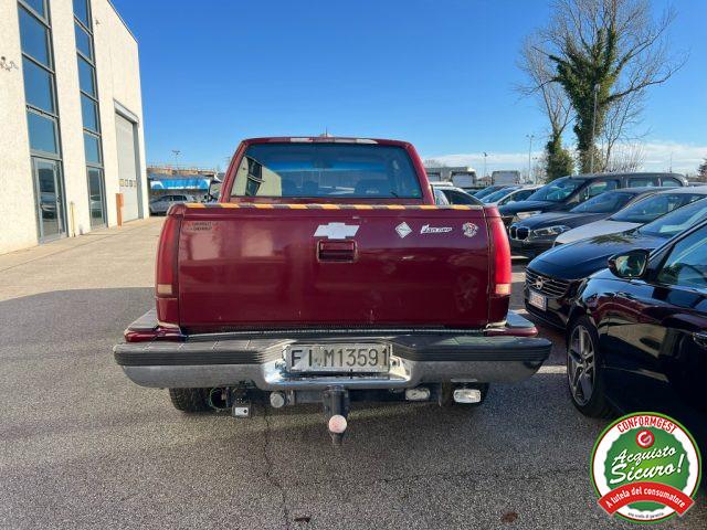 CHEVROLET Silverado 6200 Pick Up Autocarro