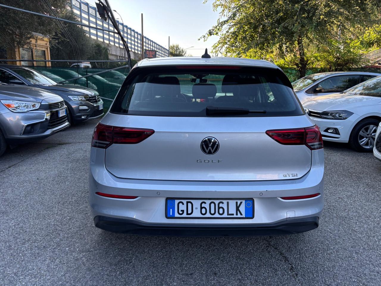 Volkswagen Golf 1.0 eTSI DSG HYBRID OK NEOPATENTATI