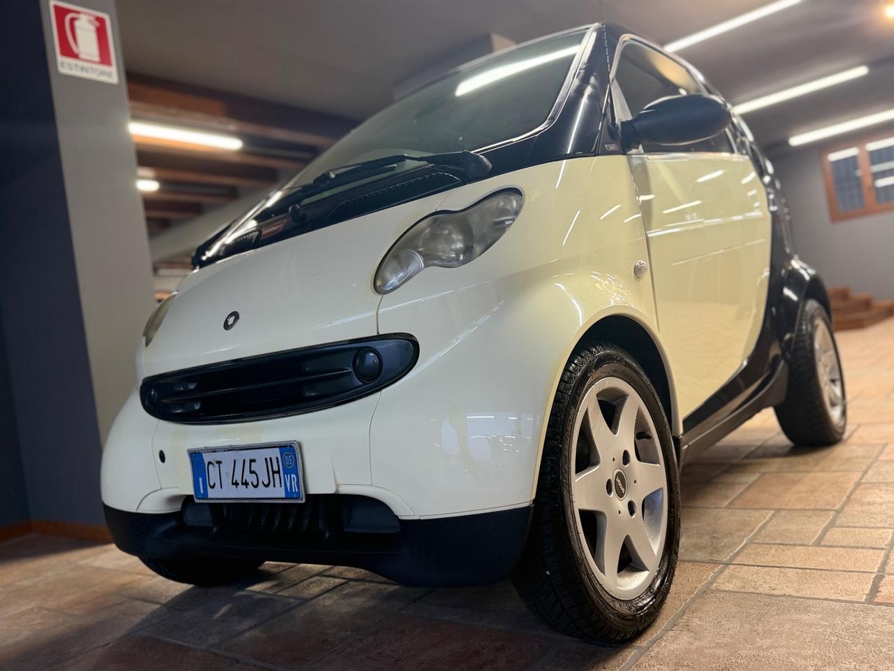 Smart ForTwo 700 coupé pure (37 kW)