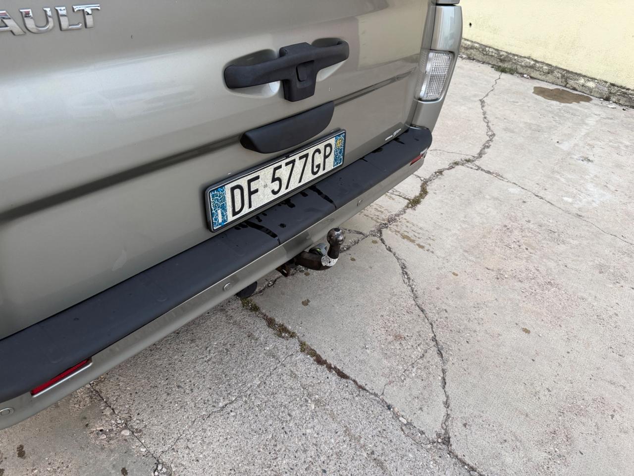 Renault Trafic 2.0 dCi/115 Cv 9 Posti Clima Gancio T.