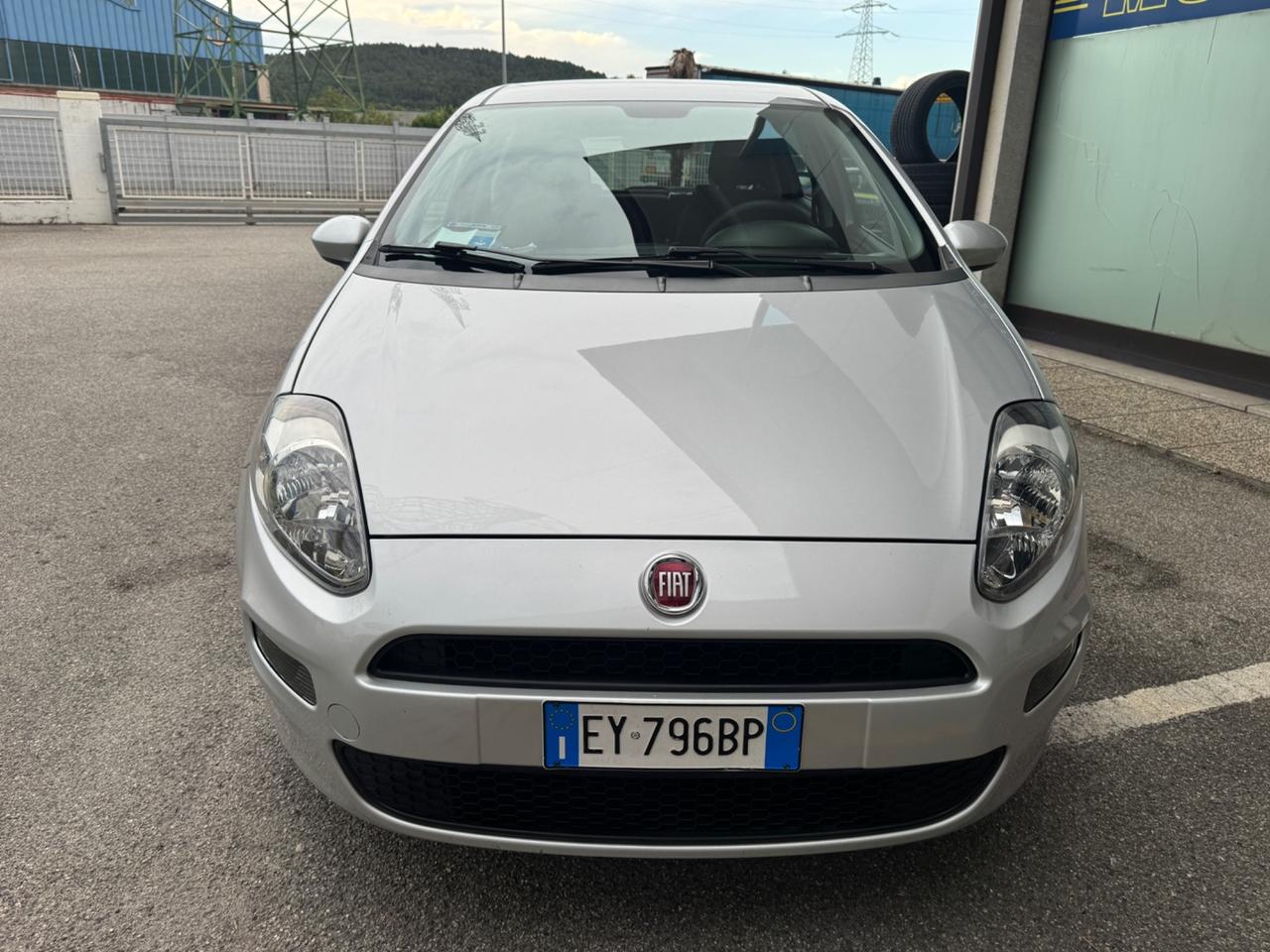 Fiat Punto 1.3 MJT 75 CV 5 porte Street