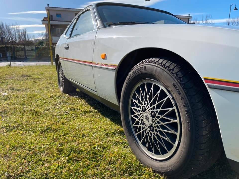 Porsche 924 LeMans