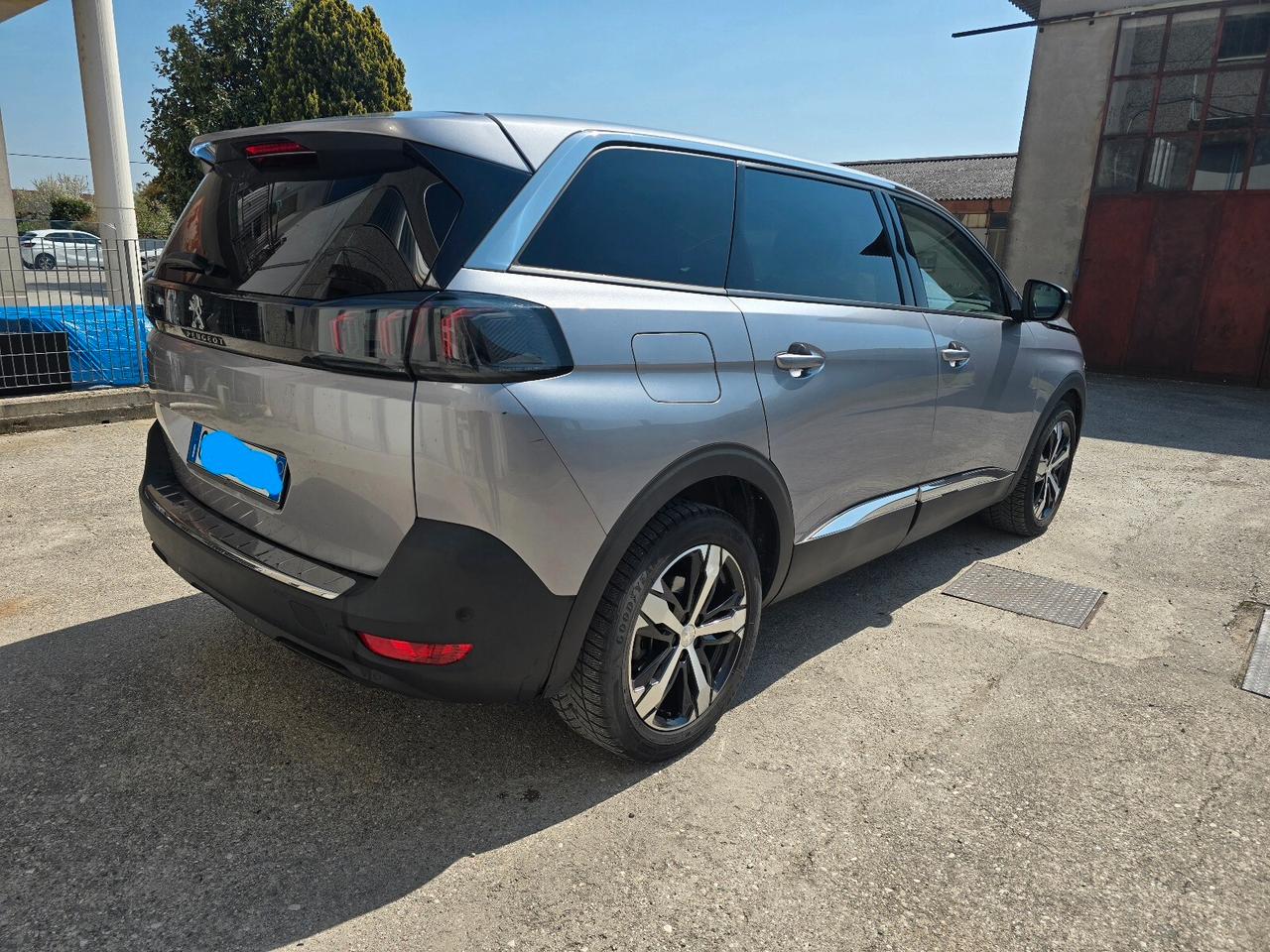 Peugeot 5008 BlueHDi 130 S&S EAT8 Allure