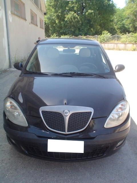 Lancia Ypsilon 1.3 MJT Momo Design