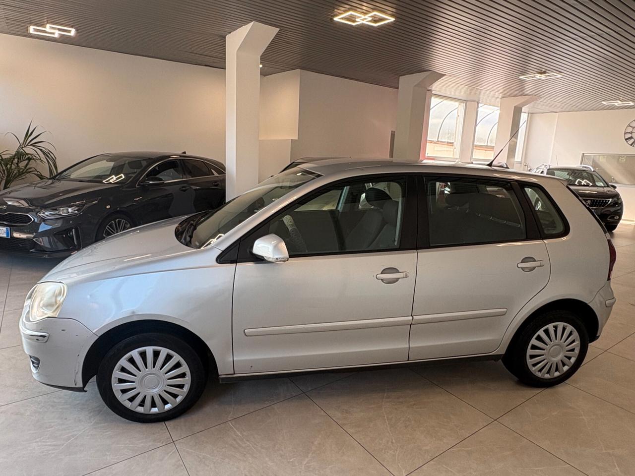 Volkswagen Polo 1.4/80CV 16V 3p. aut. Comfortline