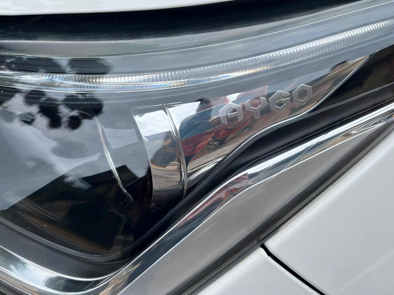 Toyota Aygo X 1.0 VVT-i 72 CV 5 porte Trend S-CVT BICOLORE