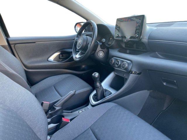 TOYOTA Yaris 1.0 5 porte Active