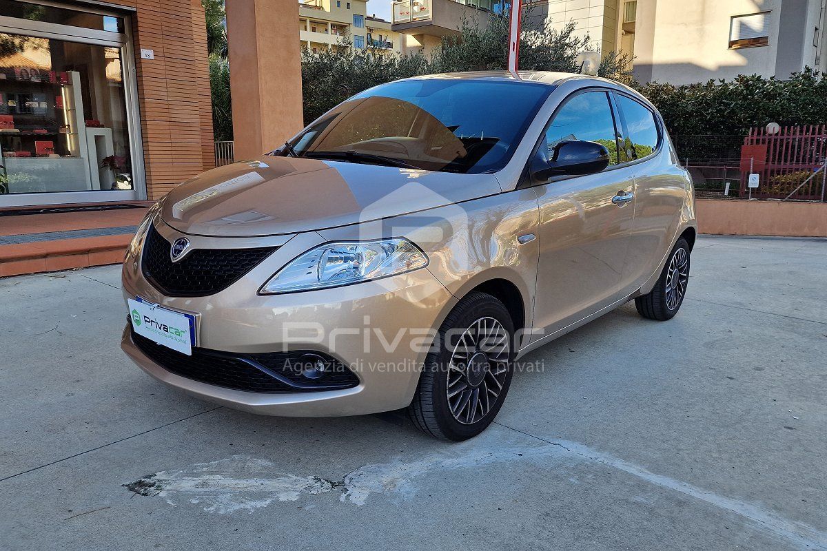 LANCIA Ypsilon 1.0 FireFly 5 porte S&S Hybrid Ecochic Gold