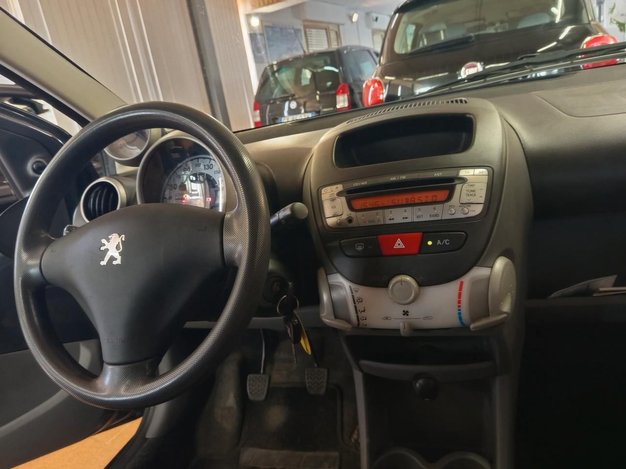 Peugeot 107 1.0 68CV 3p. Sweet Years ok neopatentati