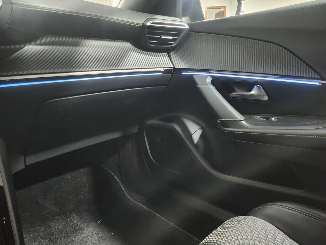 Peugeot 2008 PureTech 130 S&S EAT8 GT Pack
