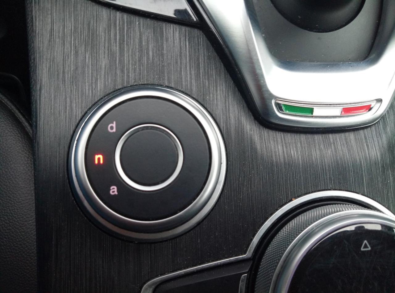 Alfa Romeo Stelvio 2.2 Turbodiesel 210 CV AT8 Q4 Sprint