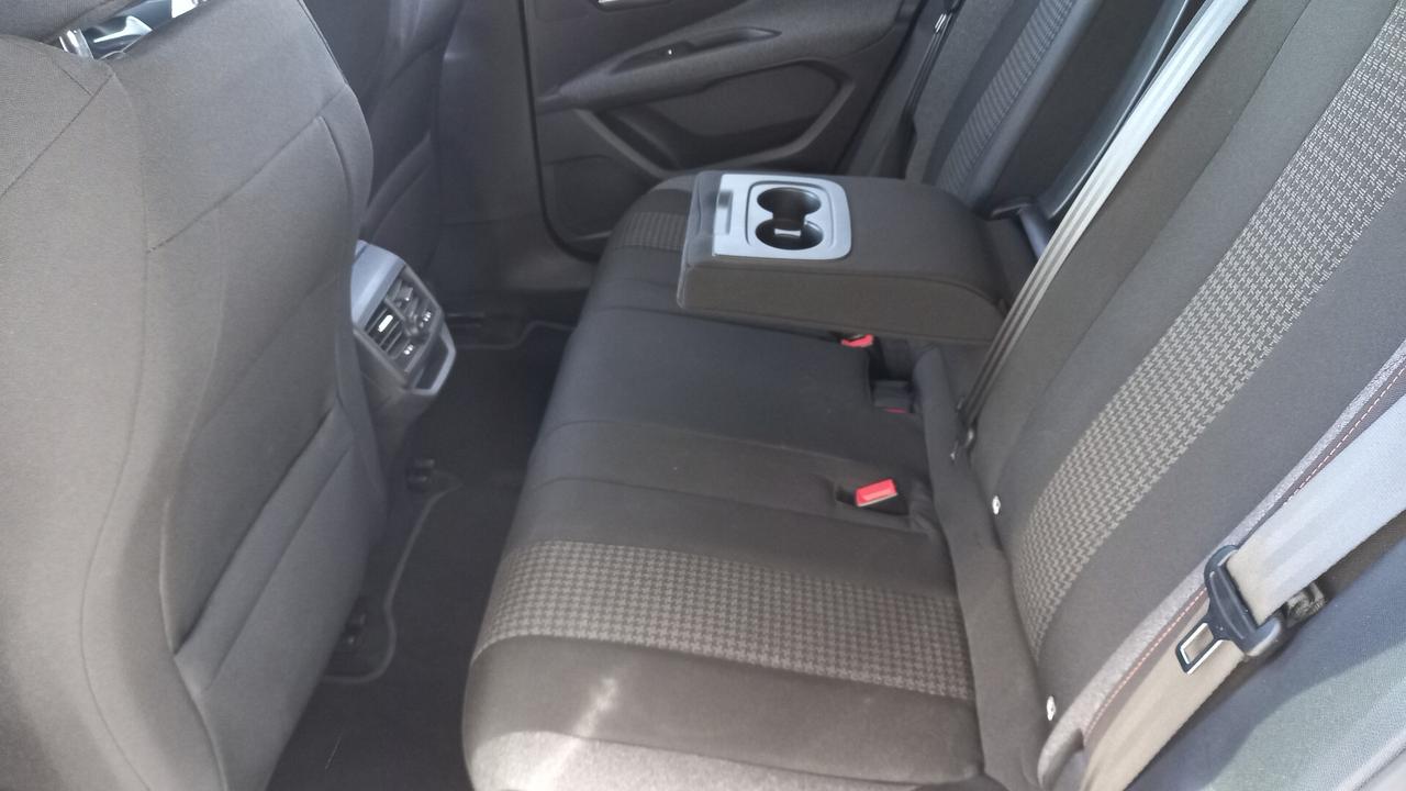 Peugeot 3008 BlueHDi 130 S&S Active