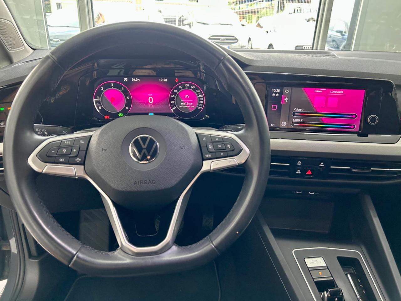 VW GOLF 8 2.0 DSG SCR finanziabile