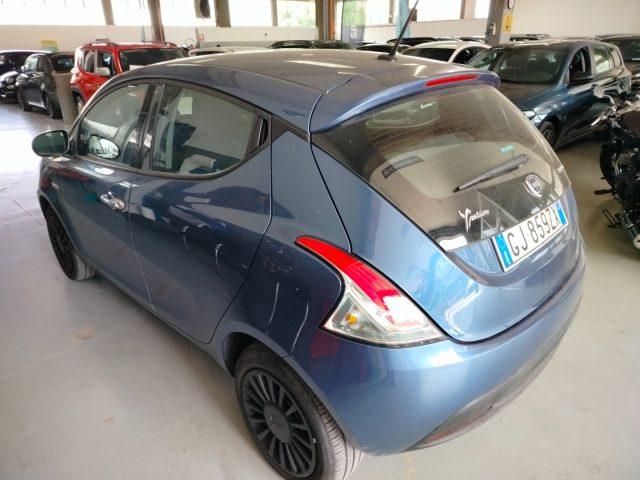 LANCIA Ypsilon 1.0 FireFly 5 porte S&S Hybrid Silver