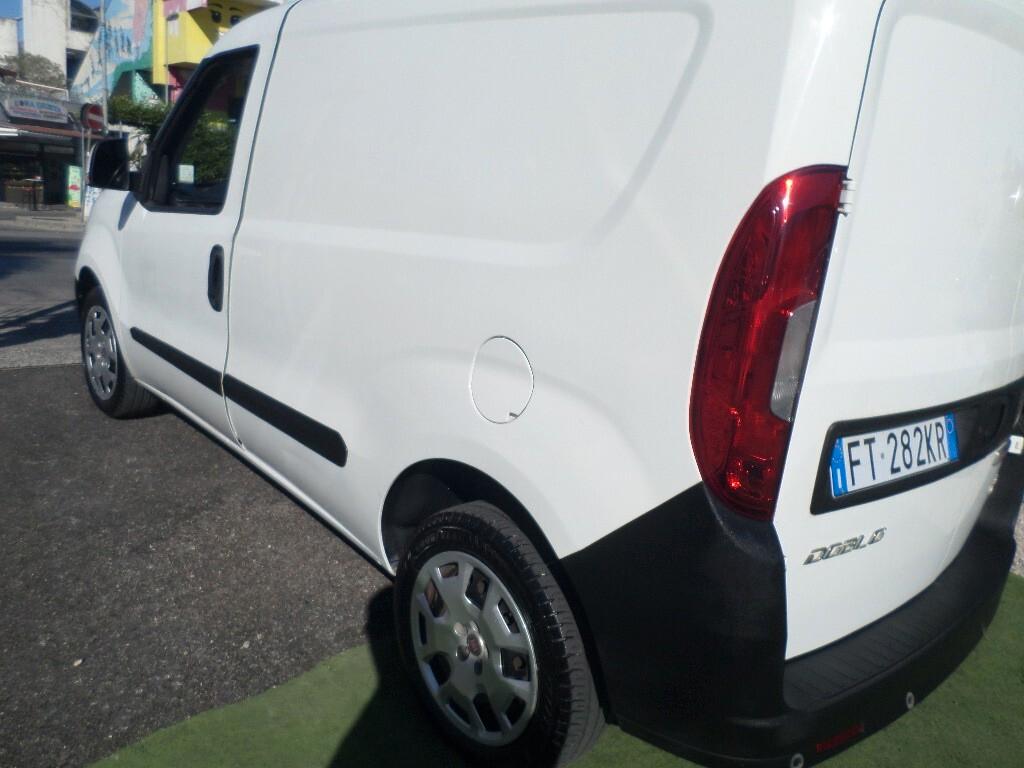 Fiat Doblo Doblò 1.4 T-Jet Natural Power PC-TN Cargo Lamier. SX 3 posti