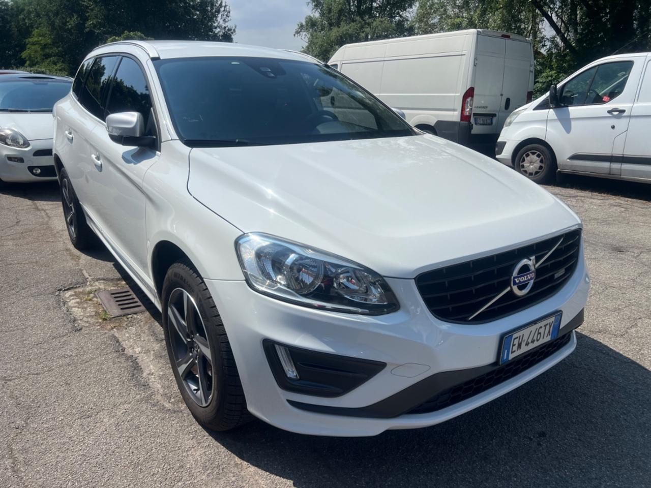 Volvo XC 60 XC60 D4 163 CV Geartronic R-design Momentum N1