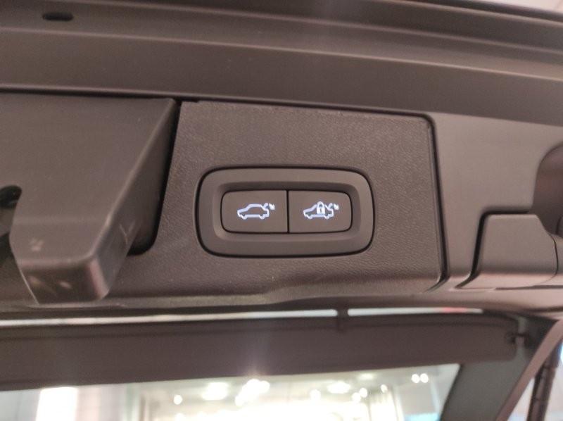 VOLVO XC60 (2017-->) - XC60 B4 (d) automatico Core