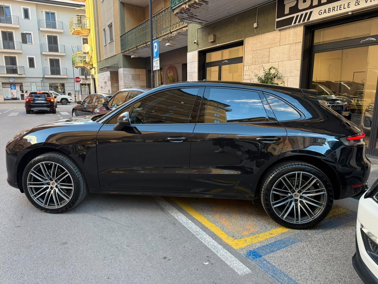 Porsche Macan 2.0 T 245cv no superbollo