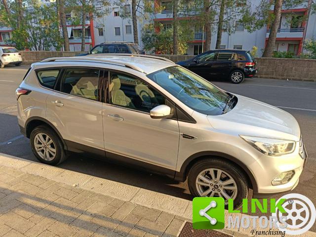 FORD Kuga 1.5 TDCI 120 CV S&S 2WD Powershift Business