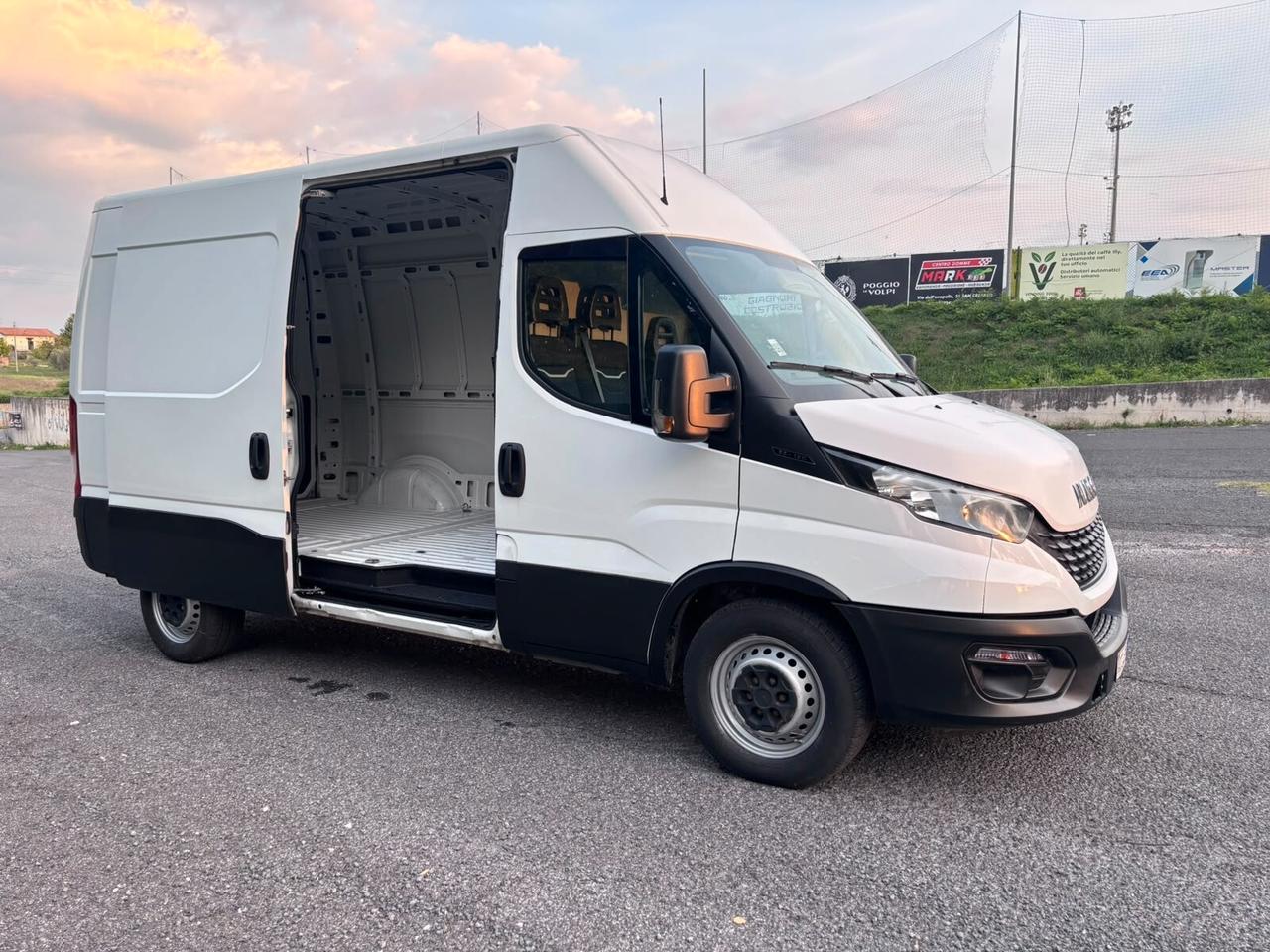 IVECO DAILY 35 S 12 H2