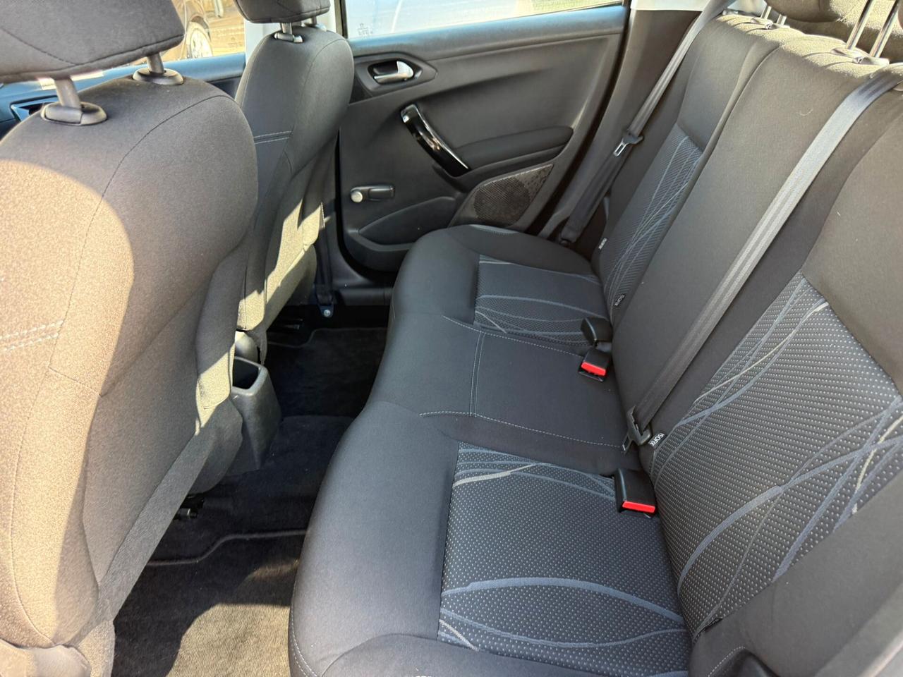 Peugeot 208 1.4 HDi 68 CV 5 porte Active