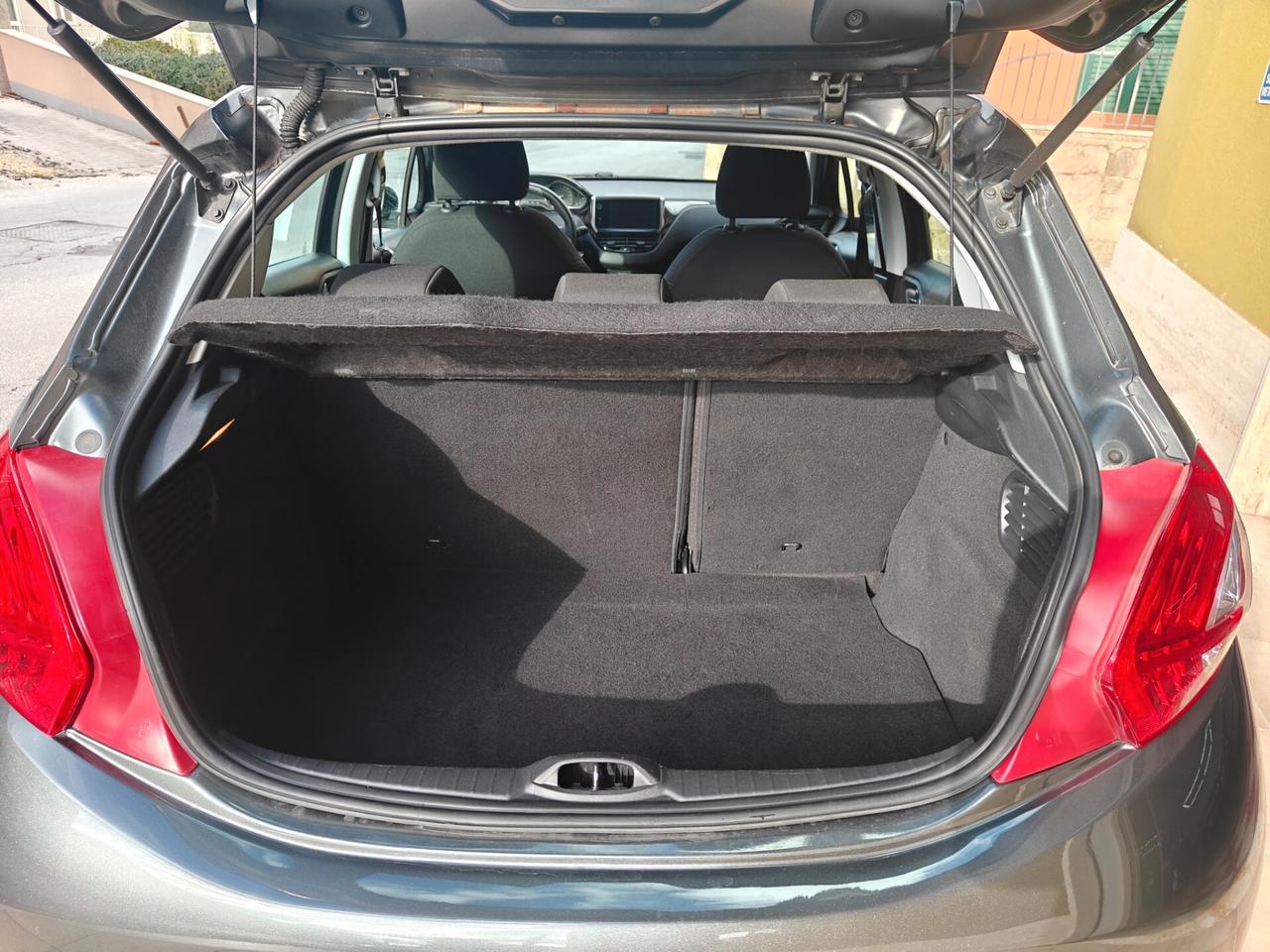 Peugeot 208 1.2 VTI Allure