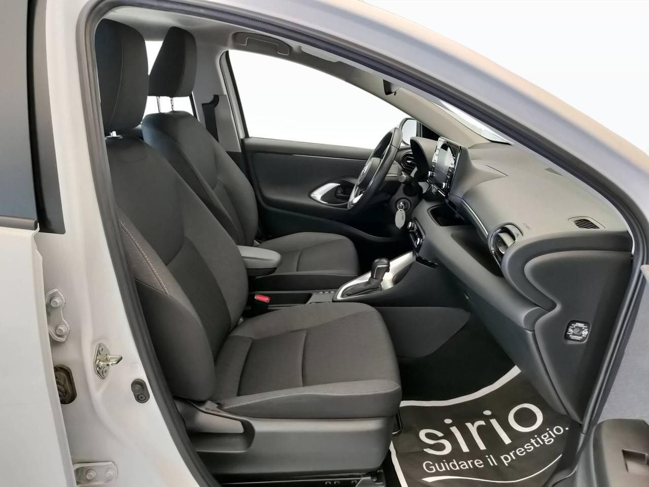 TOYOTA Yaris IV 2020 - Yaris 1.5h Active