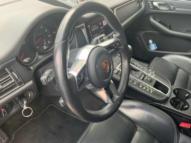 PORSCHE Macan 2.0