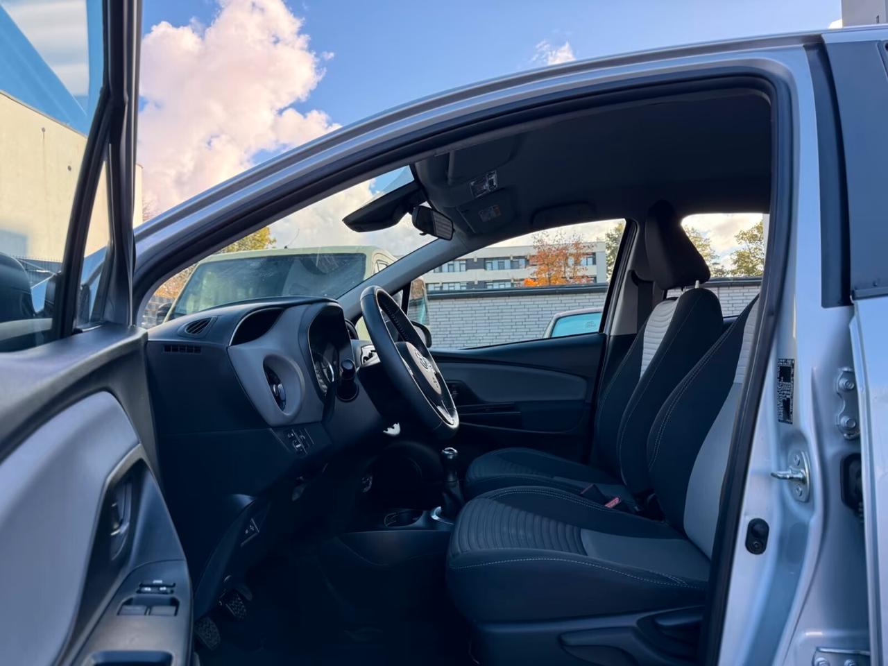 Toyota Yaris 1.0 5 porte Business