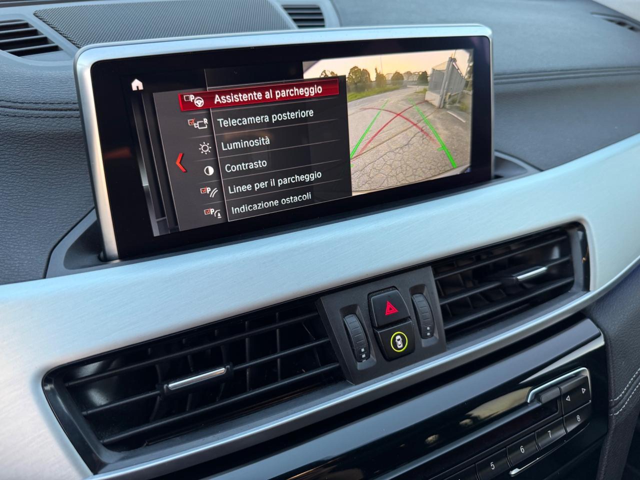 BMW X1 18d XDrive XLine - Tetto Led 18