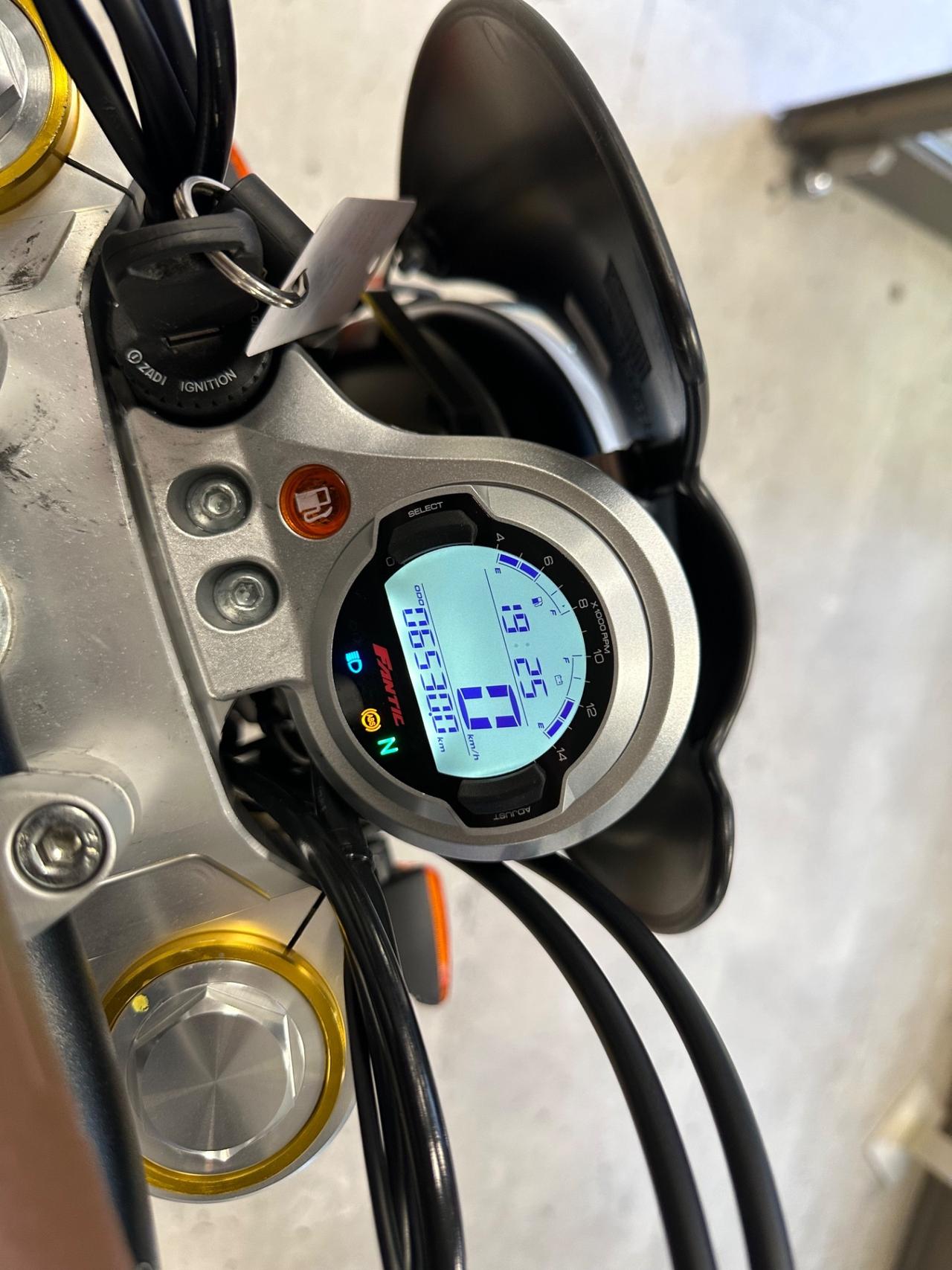 Fantic Motor Caballero 125 Scrambler Deluxe 125cc