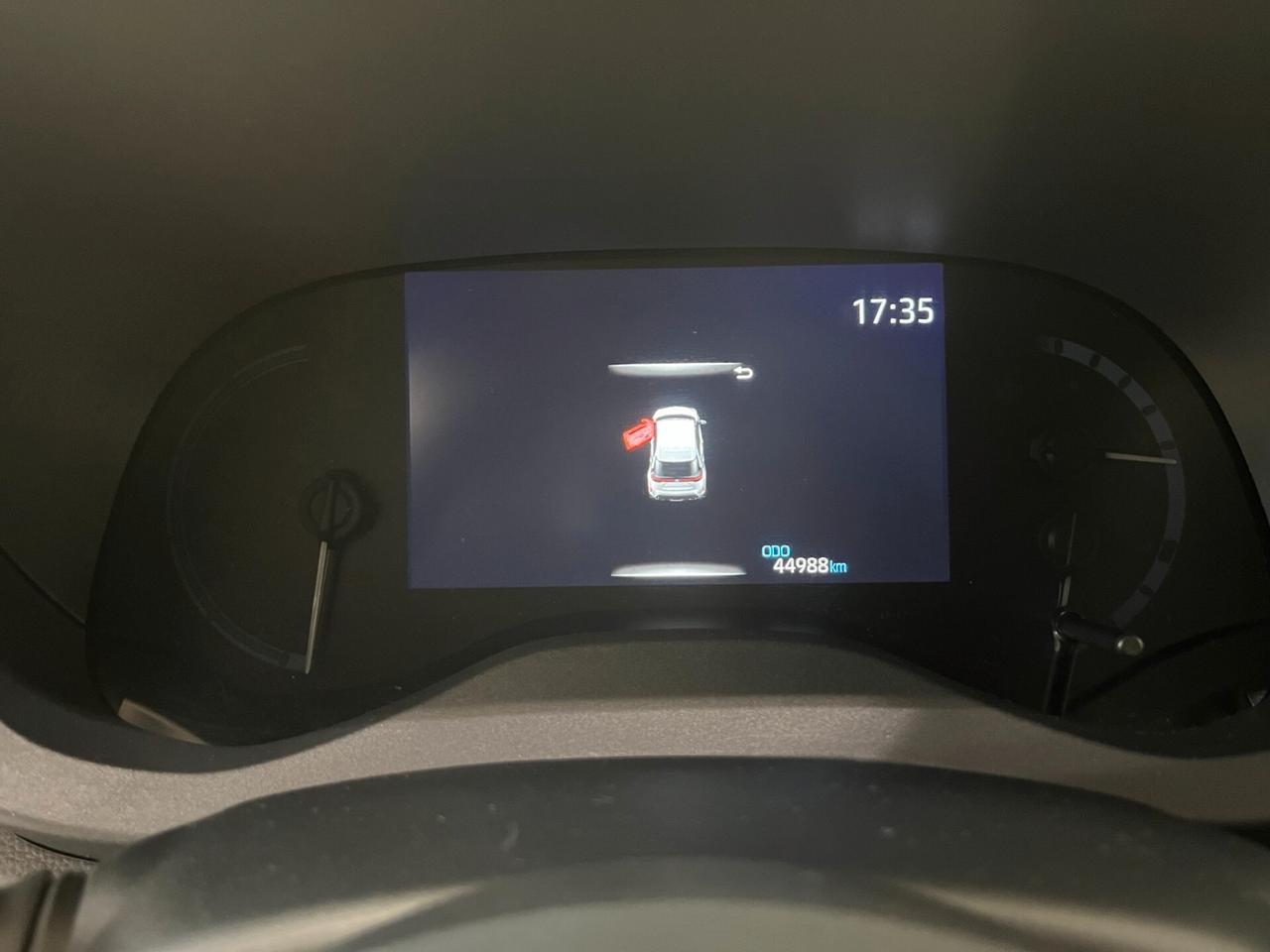 TOYOTA YARIS CROSS 1.5 HYBRID AUT.