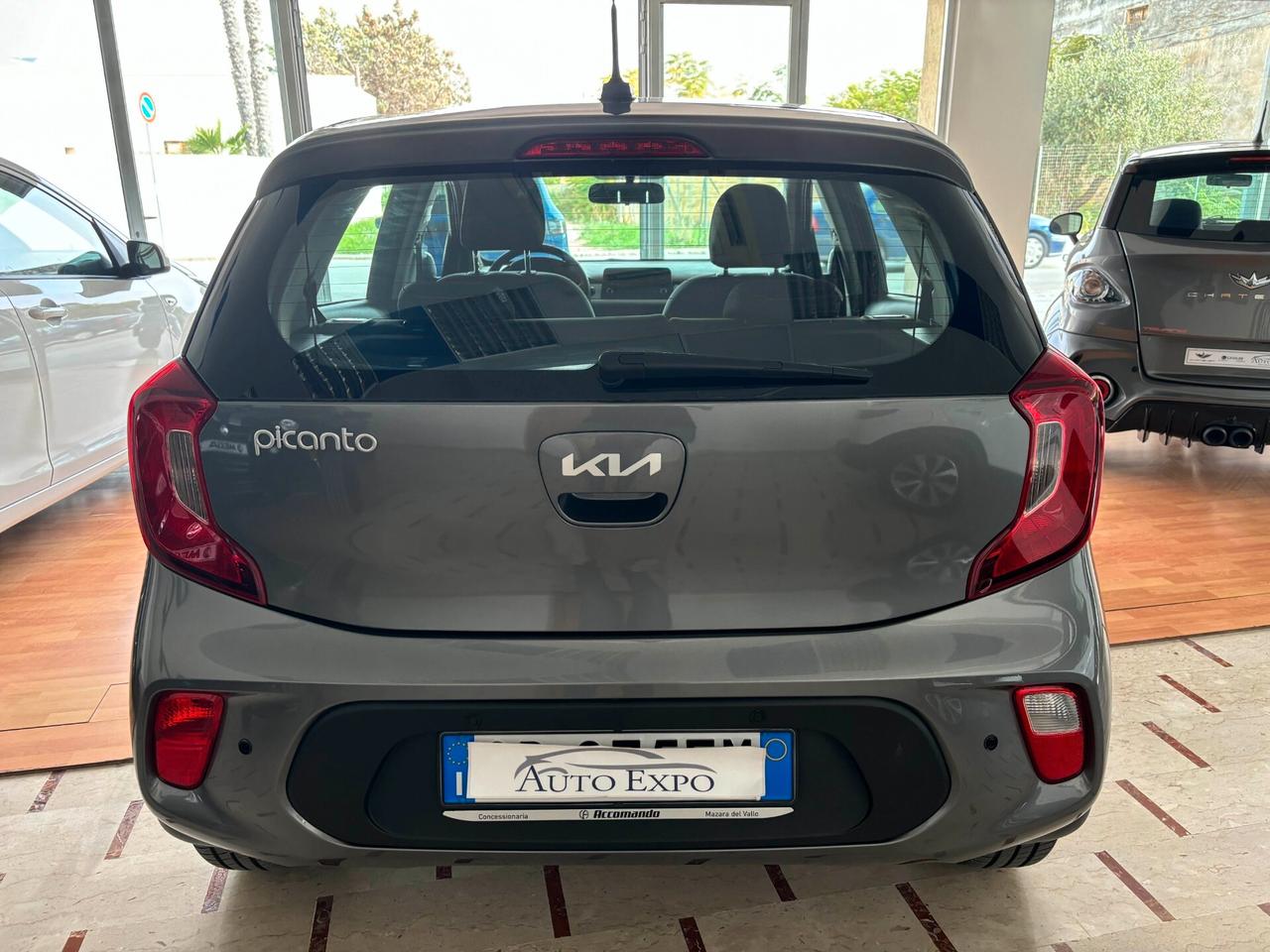 Kia Picanto 1.0 12V 5 porte Urban