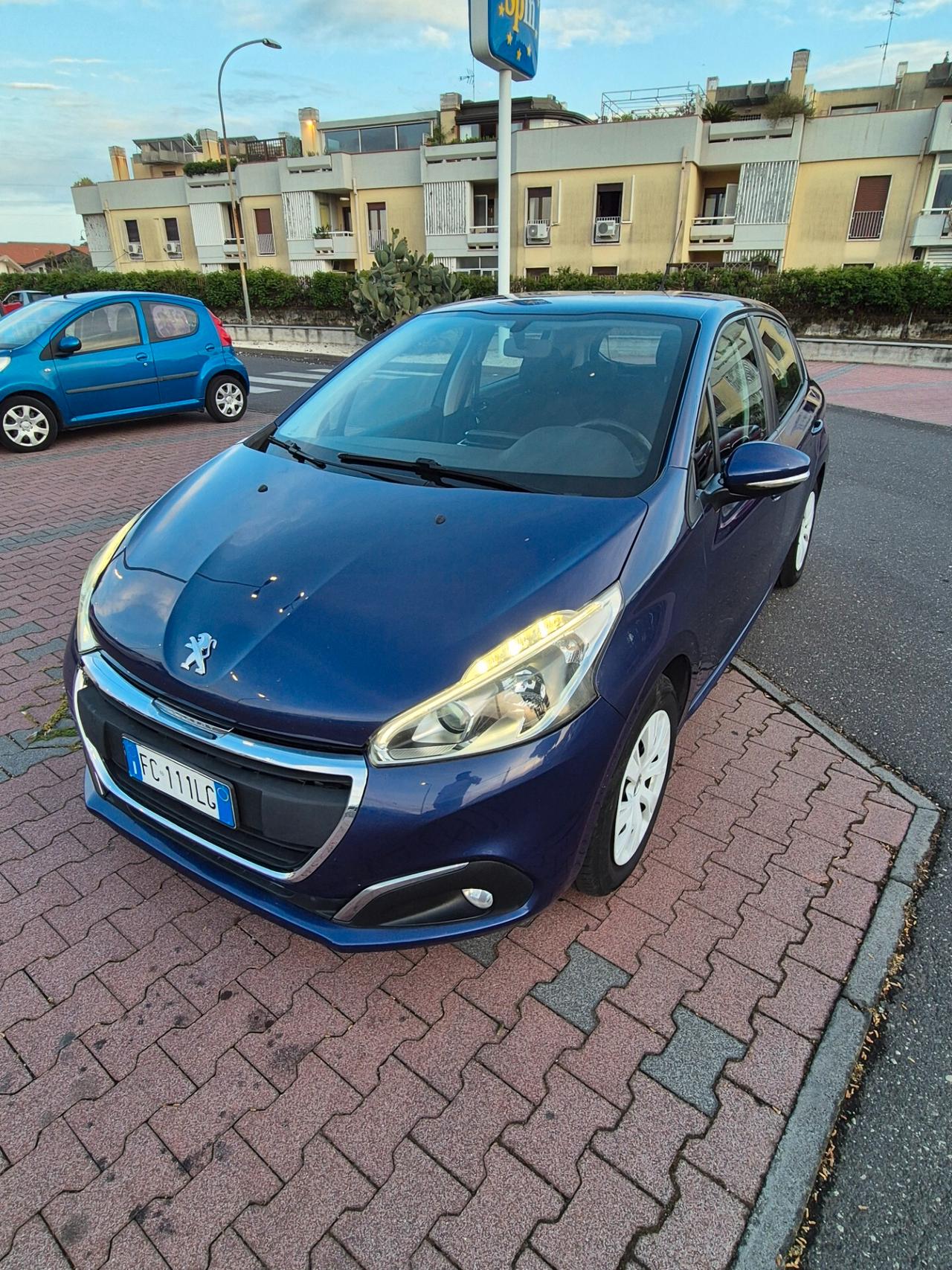 Peugeot 208 BlueHDi 75 3 porte Active