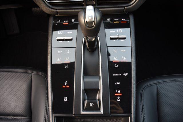 PORSCHE Macan 2.0 T *PDLS*CARPLAY*20"*CAM*