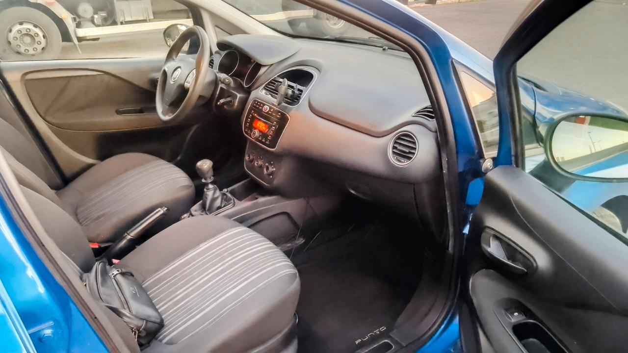 Fiat Punto Evo 1.2 BZ 2012 neopatentati 5 porte