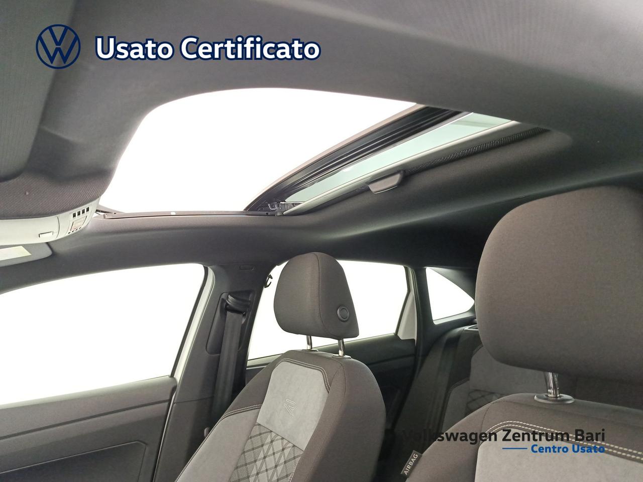 Volkswagen Taigo 1.0 tsi r-line 110cv dsg