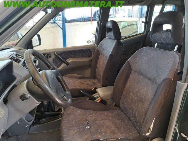 Nissan Terrano 2.7 TDI 3PT