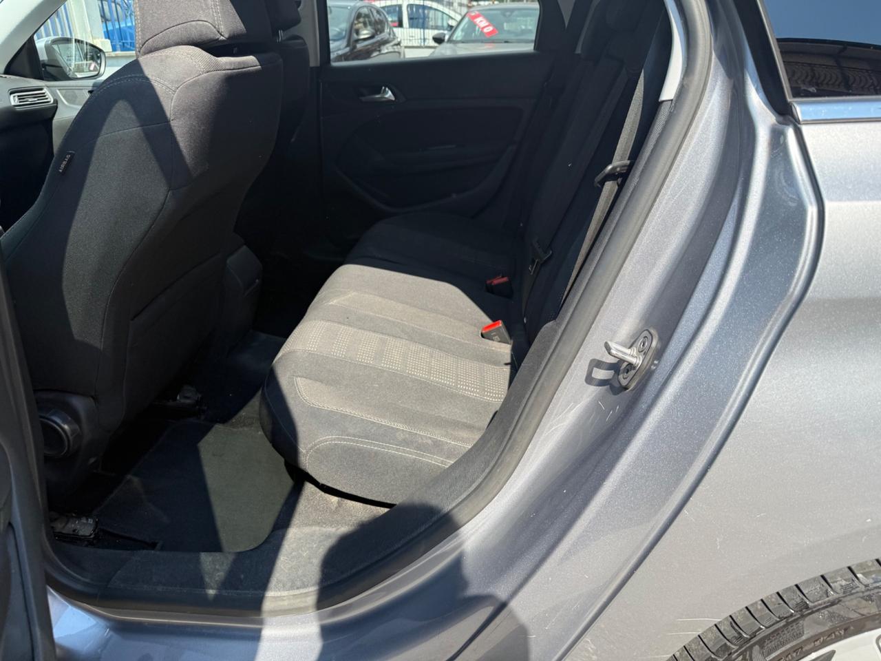 Peugeot 308 BlueHDi 120 S&S SW Allure