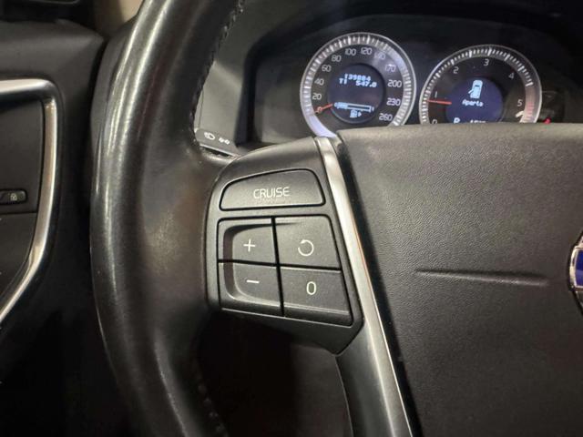 VOLVO XC60 D4 Geartronic Momentum