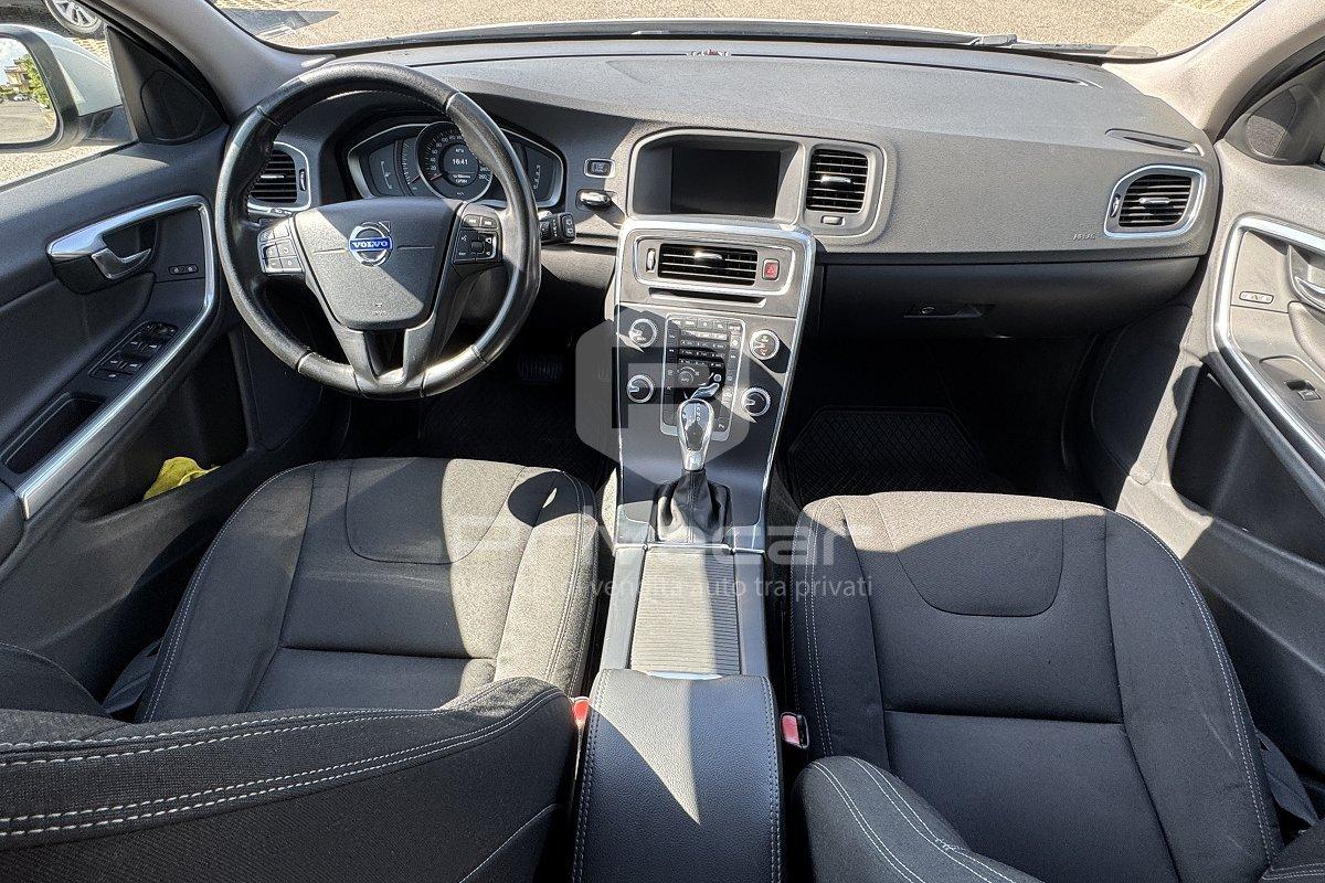VOLVO V60 D2 1.6 Powershift Kinetic