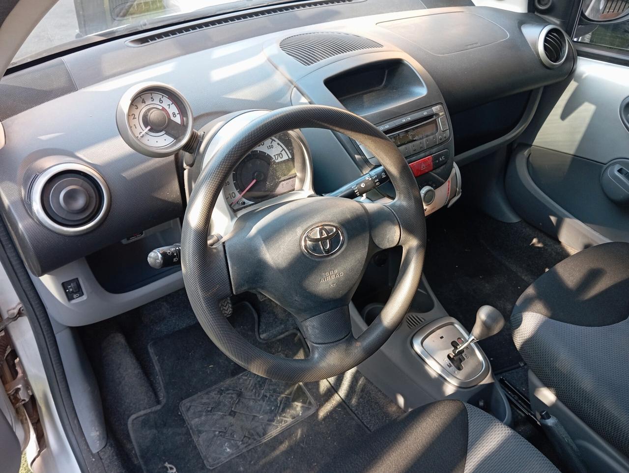 Toyota Aygo 1.0 automat. 5p Now