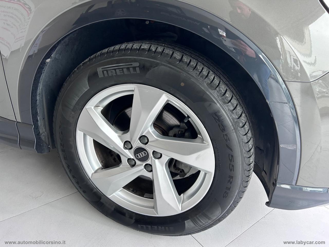 AUDI Q3 35 TDI S tronic Business Advanced